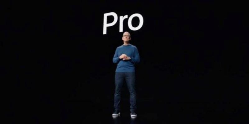 Появились новые детали про часы Apple Watch Pro — их покажут 7 сентября. Это будет «One more thing».